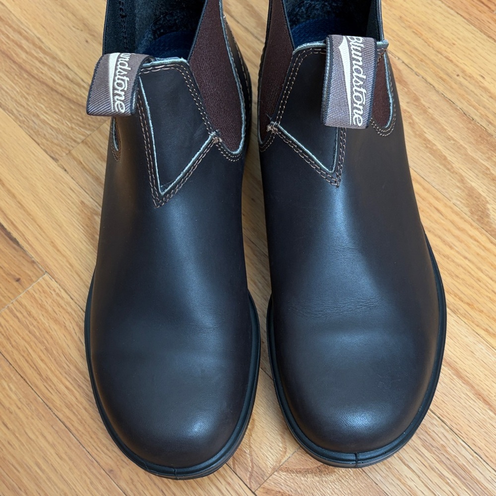 Blundstone Dark Brown Leather Boots - Picture 3 of 7